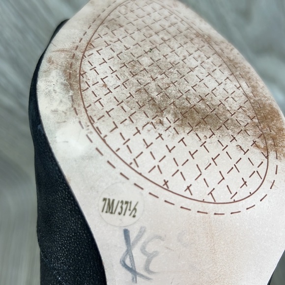 Jessica Simpson Jiven Leather Peep-Toe Heels - Picture 11 of 11